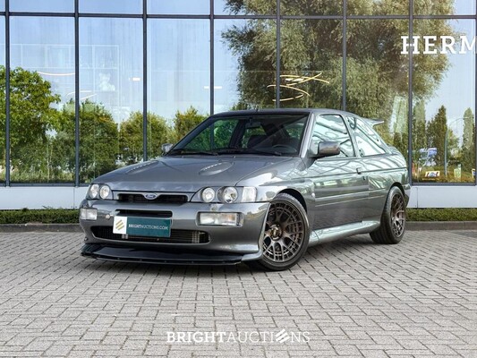 BRIGHT AUCTIONS: Ford Escort V RS Cosworth 4x4 2.0 330pk 1993