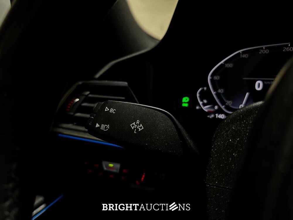 BMW 320e Touring Business Edition Plus M-Sport 204pk 2022 (Origineel-NL + 1e Eigenaar) 3-Serie G21, P-991-JH
