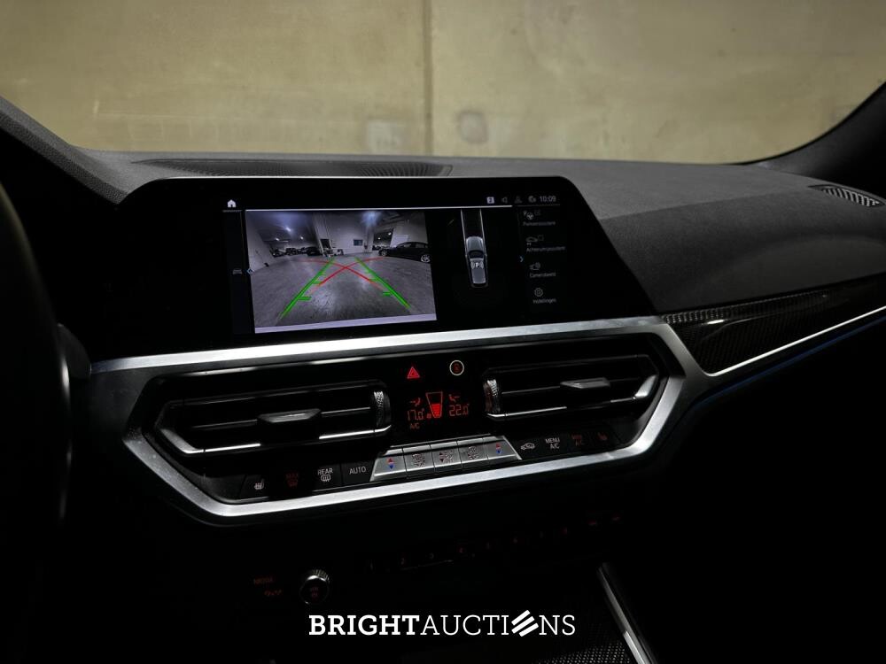 BMW 320e Touring Business Edition Plus M-Sport 204pk 2022 (Origineel-NL + 1e Eigenaar) 3-Serie G21, P-991-JH