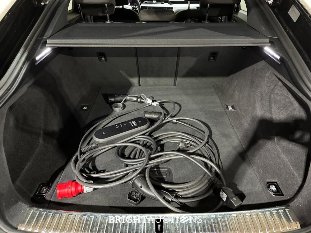 Audi e-tron Sportback 55 Quattro Business edition 95 kWh 408pk 2020 (Origineel-NL + 1e eigenaar), K-601-GZ