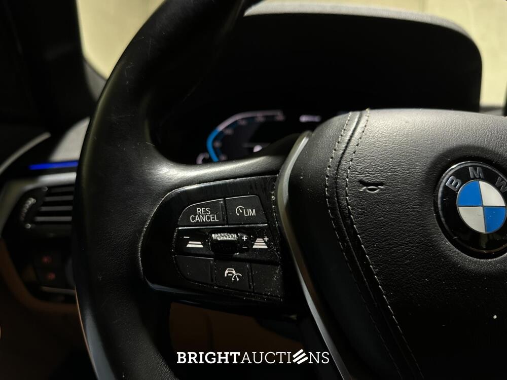BMW 530e iPerformance High Executive 5-serie 252pk 2019 (Origineel-NL+1eigenaar), ZT-244-H