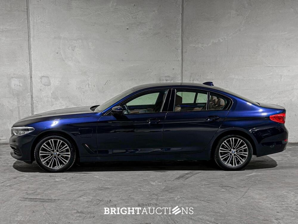 BMW 530e iPerformance High Executive 5-serie 252pk 2019 (Origineel-NL+1eigenaar), ZT-244-H