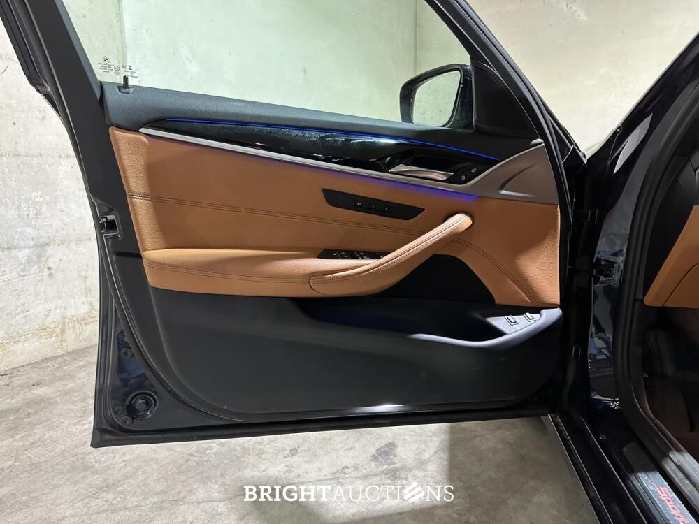 BMW 530e iPerformance High Executive 5-serie 252pk 2019 (Origineel-NL+1eigenaar), ZT-244-H