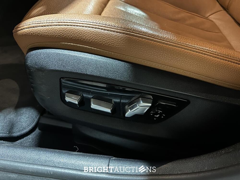BMW 530e iPerformance High Executive 5-serie 252pk 2019 (Origineel-NL+1eigenaar), ZT-244-H