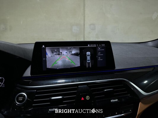 BMW 530e iPerformance High Executive 5-serie 252pk 2019 (Origineel-NL+1eigenaar), ZT-244-H