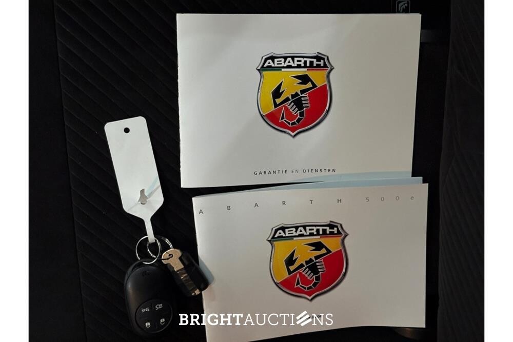 Fiat 500 Abarth Turismo 42 kWh 155pk 2025 (Origineel-NL), JPF-65-P