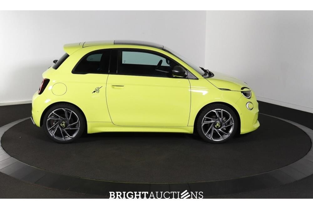 Fiat 500 Abarth Turismo 42 kWh 155pk 2025 (Origineel-NL), JPF-65-P