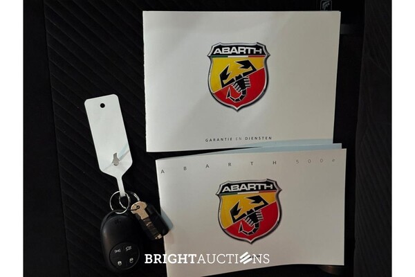 Fiat 500 Abarth Turismo 42 kWh 155pk 2025 (Origineel-NL), JPF-65-P