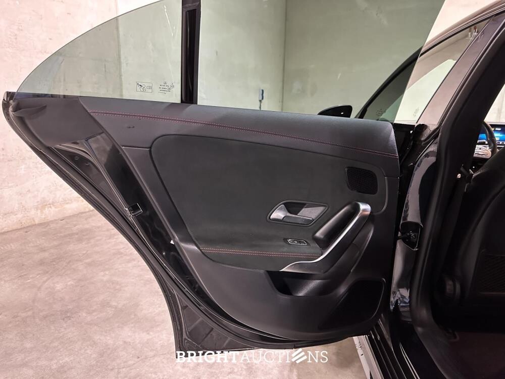 Mercedes-Benz CLA180 d Launch Edition Premium CLA-klasse 116pk 2019, H-669-TN