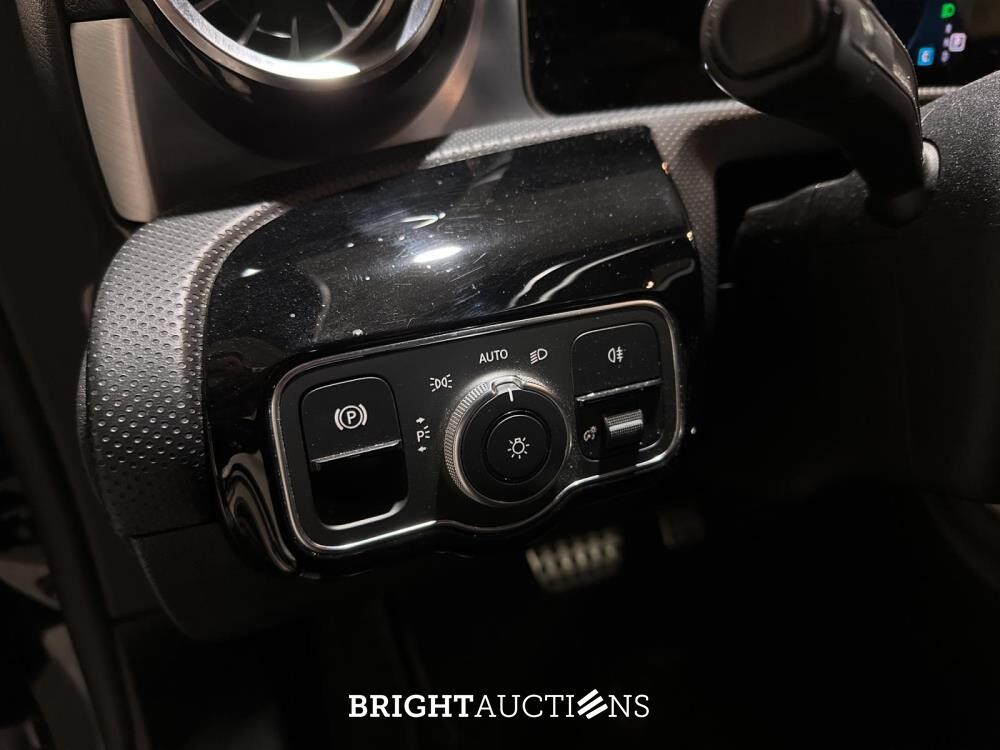 Mercedes-Benz CLA180 d Launch Edition Premium CLA-klasse 116pk 2019, H-669-TN