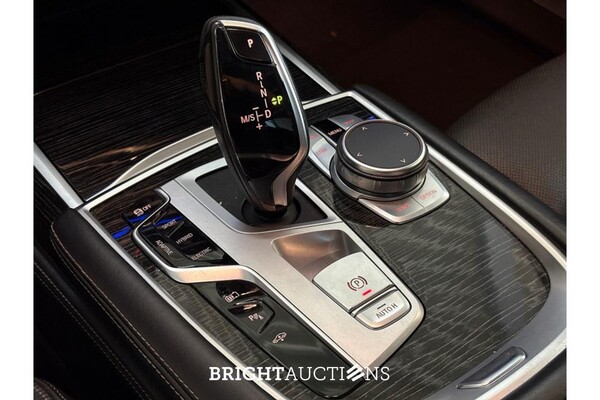 BMW 745e High Executive 398pk 2020 7-Serie, K-406-DX