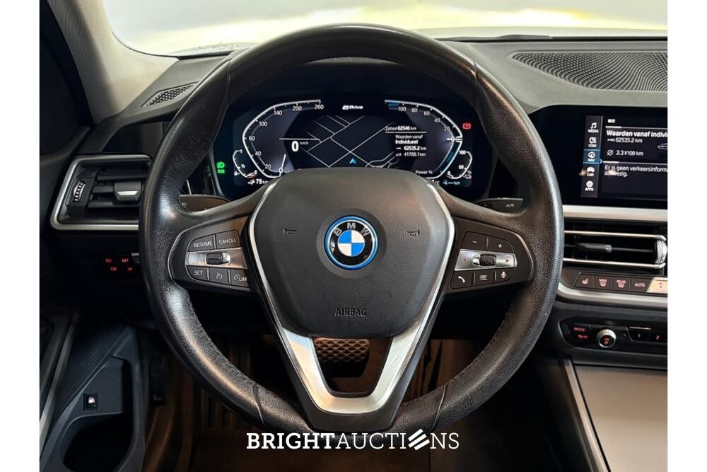 BMW 320e Business Edition Plus 276pk 2022 (Origineel-NL) 3-Serie, P-004-RS