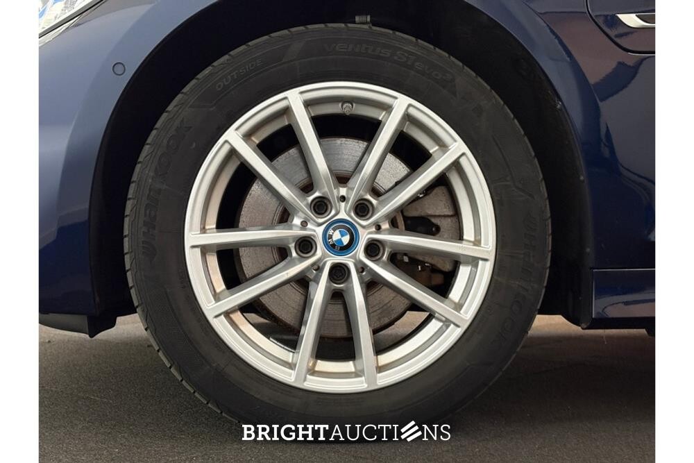 BMW 320e Business Edition Plus 276pk 2022 (Origineel-NL) 3-Serie, P-004-RS
