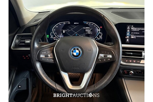 BMW 320e Business Edition Plus 276pk 2022 (Origineel-NL) 3-Serie, P-004-RS