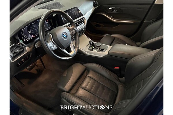 BMW 320e Business Edition Plus 276pk 2022 (Origineel-NL) 3-Serie, P-004-RS