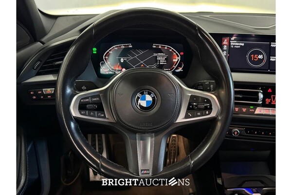 BMW 118i Business Edition 136pk 2021 (Origineel-NL) 1-Serie, L-323-RB