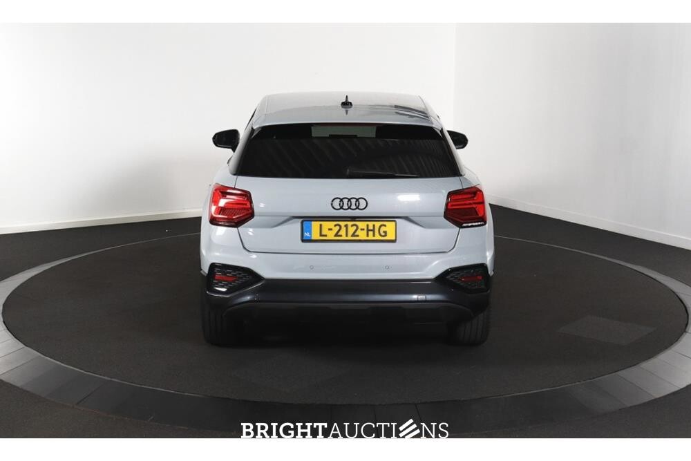 Audi Q2 35 Business Edition TFSI 149pk 2021 (Origineel-NL), L-212-HG