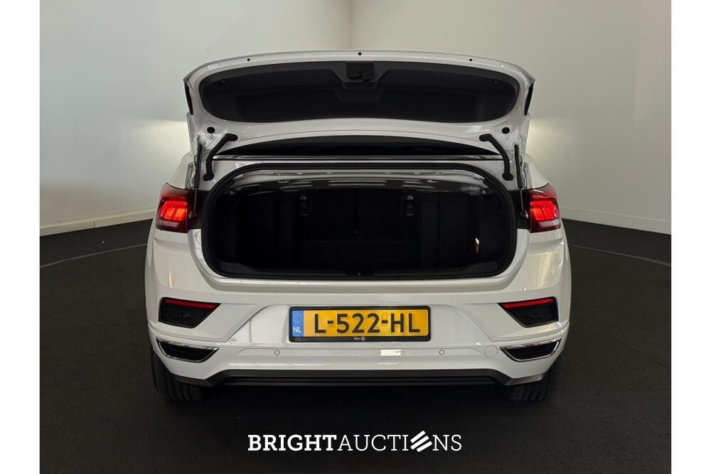 Volkswagen T-Roc R-Line Cabrio 1.5 TSI DSG 149pk 2021 (Origineel-NL), L-522-HL
