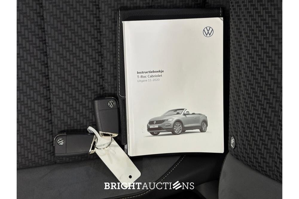Volkswagen T-Roc R-Line Cabrio 1.5 TSI DSG 149pk 2021 (Origineel-NL), L-522-HL