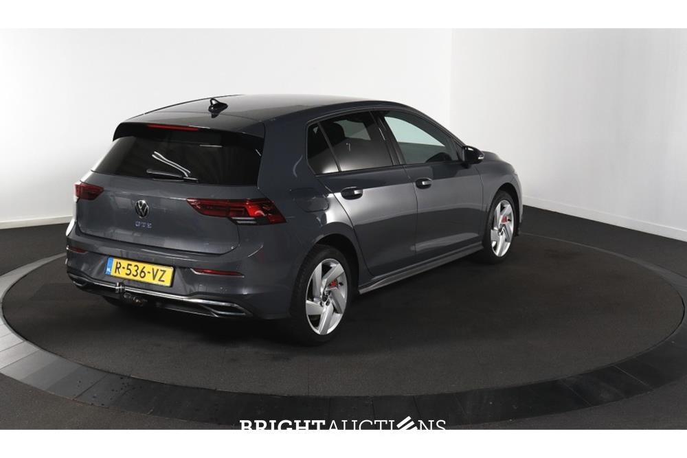Volkswagen Golf eHybrid GTE 1.4 258pk 2022 (Origineel-NL), R-536-VZ