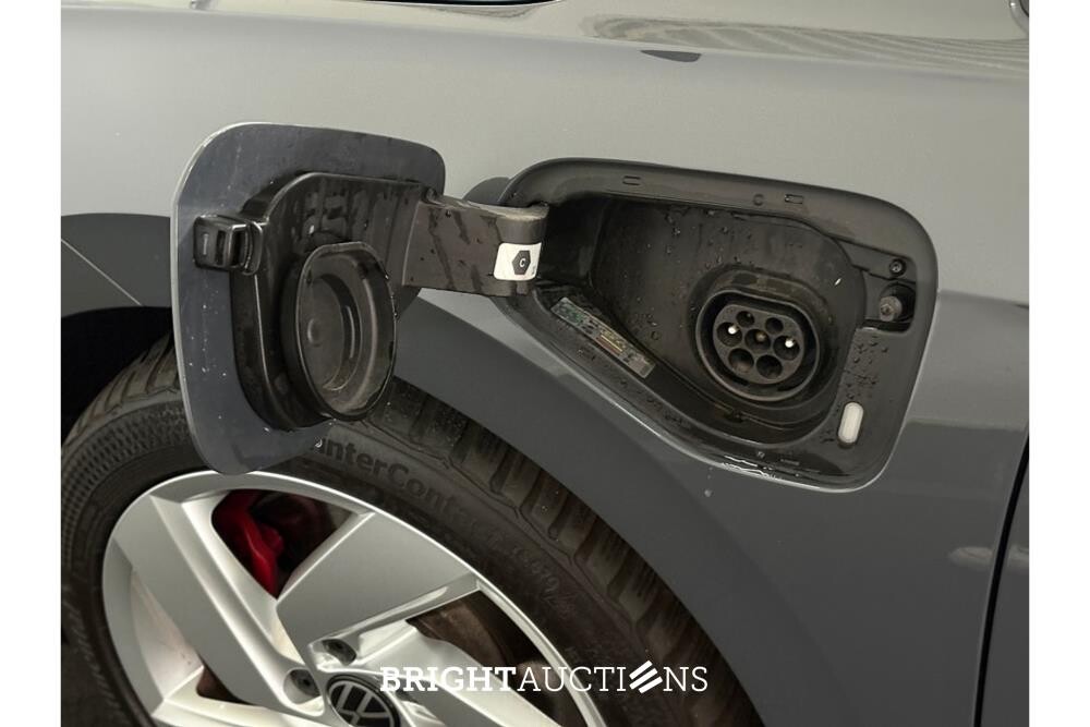 Volkswagen Golf eHybrid GTE 1.4 258pk 2022 (Origineel-NL), R-536-VZ