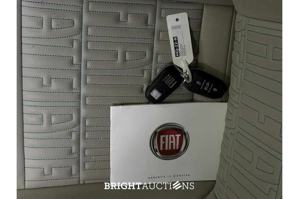 Fiat 600 Hybrid La Prima 1.2 100pk 2025 (Origineel-NL), HGJ-22-N