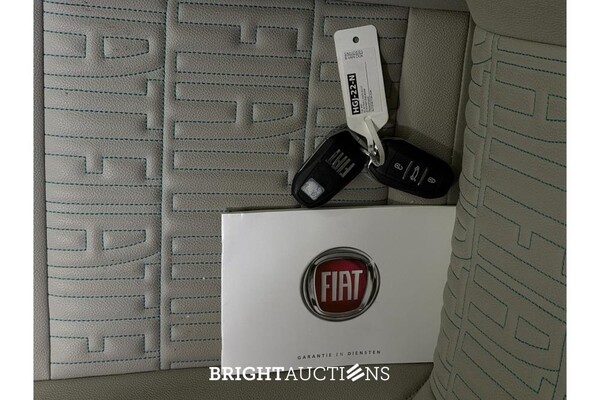 Fiat 600 Hybrid La Prima 1.2 100pk 2025 (Origineel-NL), HGJ-22-N