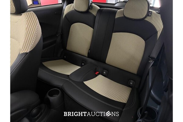 MINI Cooper Camden Plus Edition 33 kWh 184pk 2023 (Origineel-NL), S-308-XP