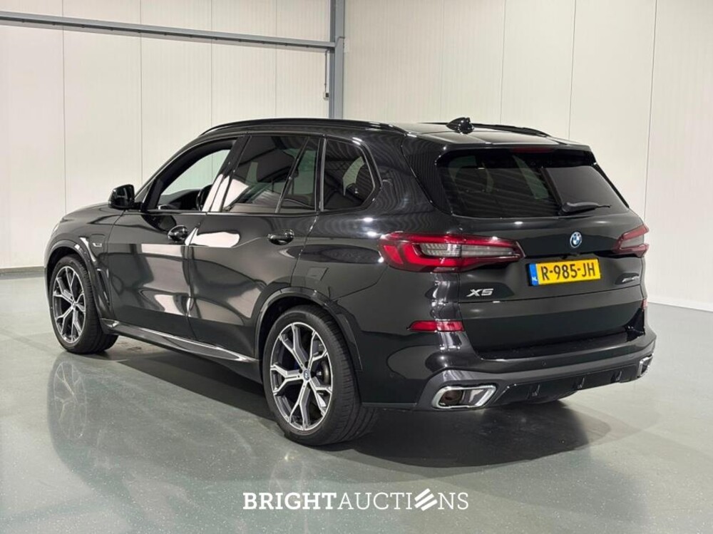 BMW X5 xDrive45e High Executive M-pakket 398pk 2022 (Origineel-NL), R-985-JH