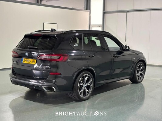 BMW X5 xDrive45e High Executive M-pakket 398pk 2022 (Origineel-NL), R-985-JH