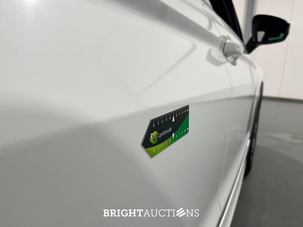 Volkswagen Tiguan eHybrid R-Line Business 1.4 TSI 265pk 2022 (Origineel-NL), R-564-PV