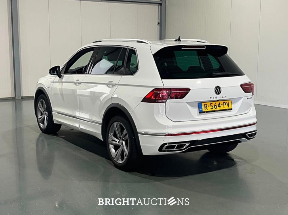 Volkswagen Tiguan eHybrid R-Line Business 1.4 TSI 265pk 2022 (Origineel-NL), R-564-PV