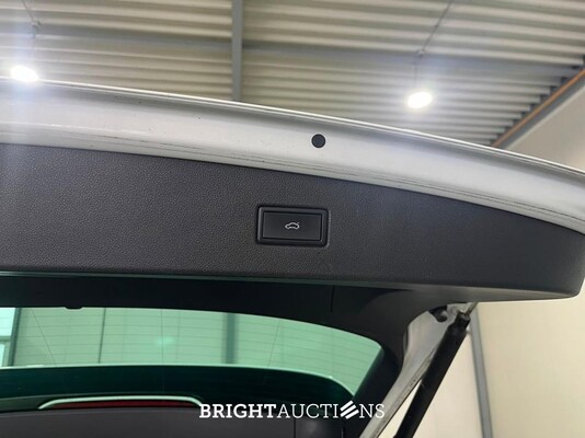 Volkswagen Tiguan eHybrid R-Line Business 1.4 TSI 265pk 2022 (Origineel-NL), R-564-PV