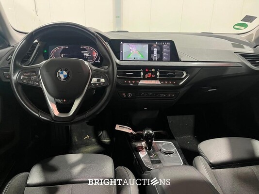 BMW 218i 2 Serie Gran Coupé Introduction Edition 136pk 2023 (Origineel-NL) 2-Serie, T-137-DV