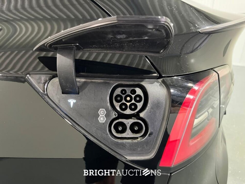 Tesla Model Y Performance AWD 75 kWh 462pk 2022 (Origineel-NL), R-329-HK