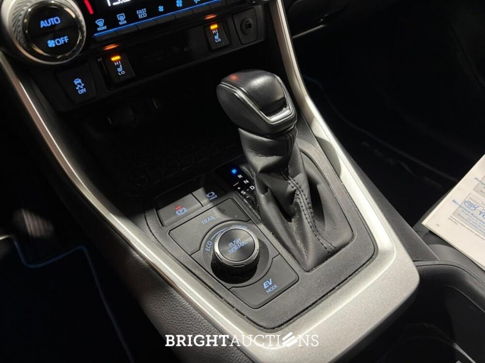 Toyota RAV4 Hybrid 2.5 AWD 352pk 2022 (Origineel-NL), P-221-SF