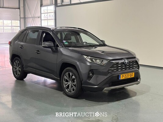 Toyota RAV4 Hybrid 2.5 AWD 352pk 2022 (Origineel-NL), P-221-SF