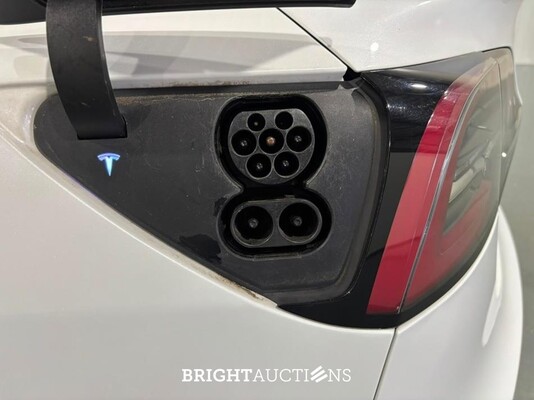 Tesla Model 3 Standard RWD Plus 60 kWh 238pk 2020 (Origineel-NL), H-035-JN