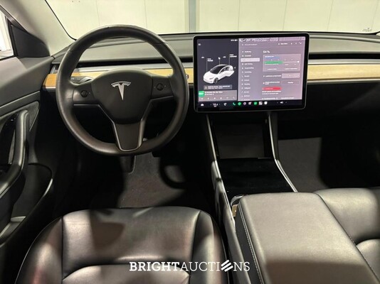 Tesla Model 3 Standard RWD Plus 60 kWh 238pk 2020 (Origineel-NL), H-035-JN