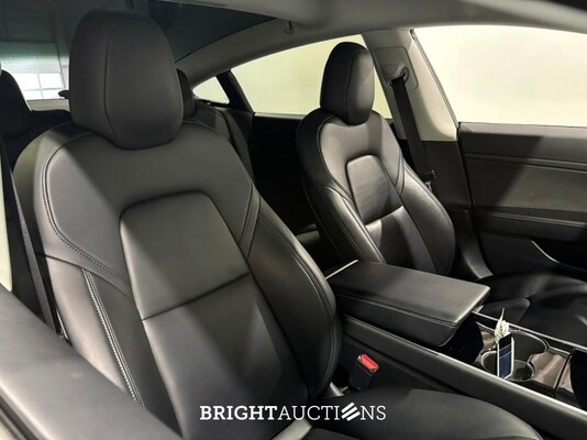 Tesla Model 3 Standard RWD Plus 60 kWh 238pk 2020 (Origineel-NL), H-035-JN