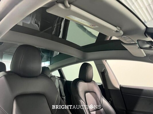 Tesla Model 3 Standard RWD Plus 60 kWh 238pk 2021 (Origineel-NL), L-540-GD