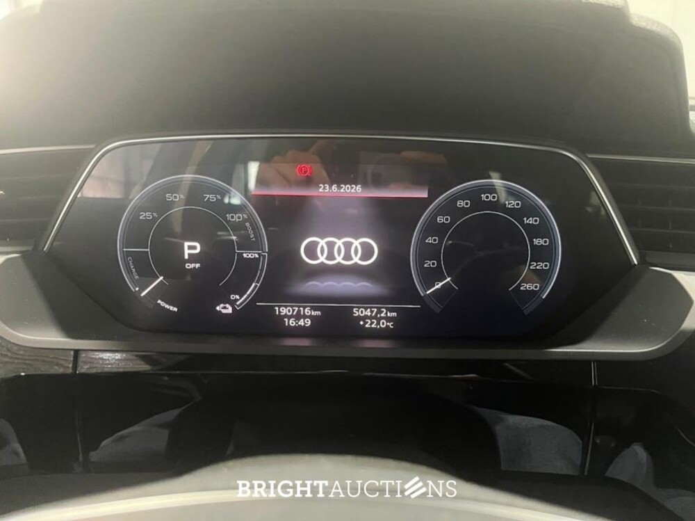 Audi e-tron 55 Business edition Quattro 95 kWh 408pk 2021 (Origineel-NL), L-079-HT