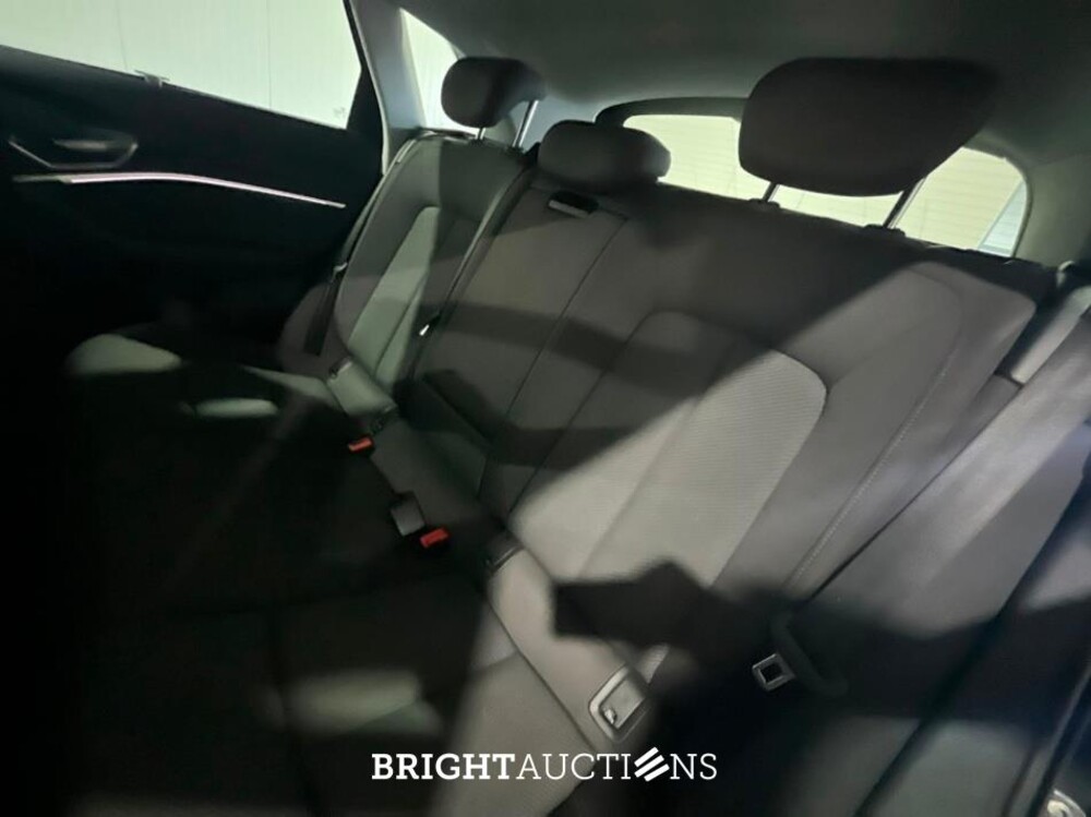 Audi e-tron 55 Business edition Quattro 95 kWh 408pk 2021 (Origineel-NL), L-079-HT