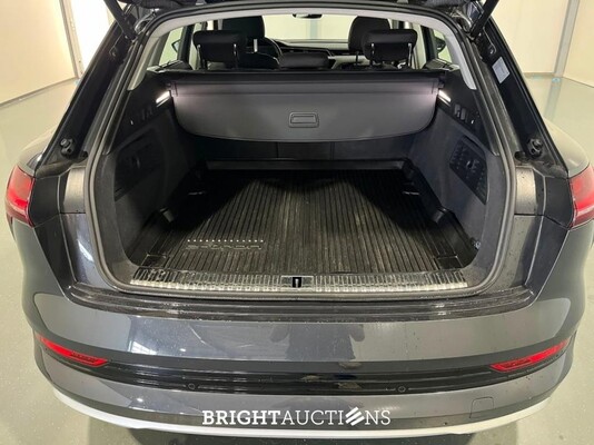 Audi e-tron 55 Business edition Quattro 95 kWh 408pk 2021 (Origineel-NL), L-079-HT