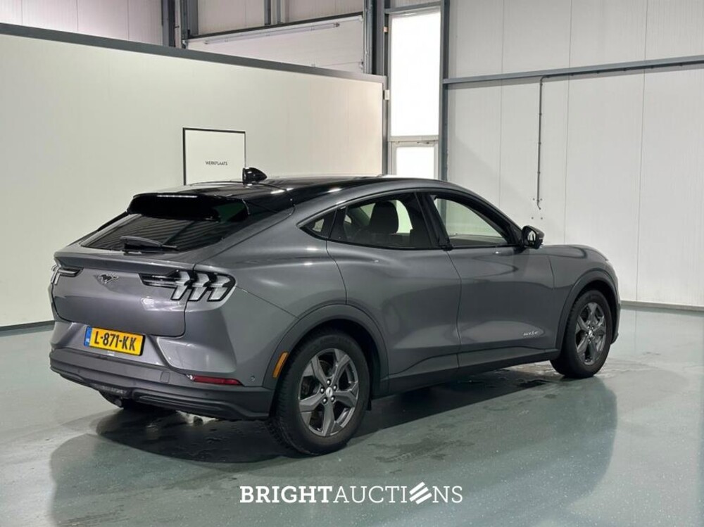 Ford Mustang Mach-E RWD 75 kWh 258pk 2021 (Origineel-NL), L-871-KK