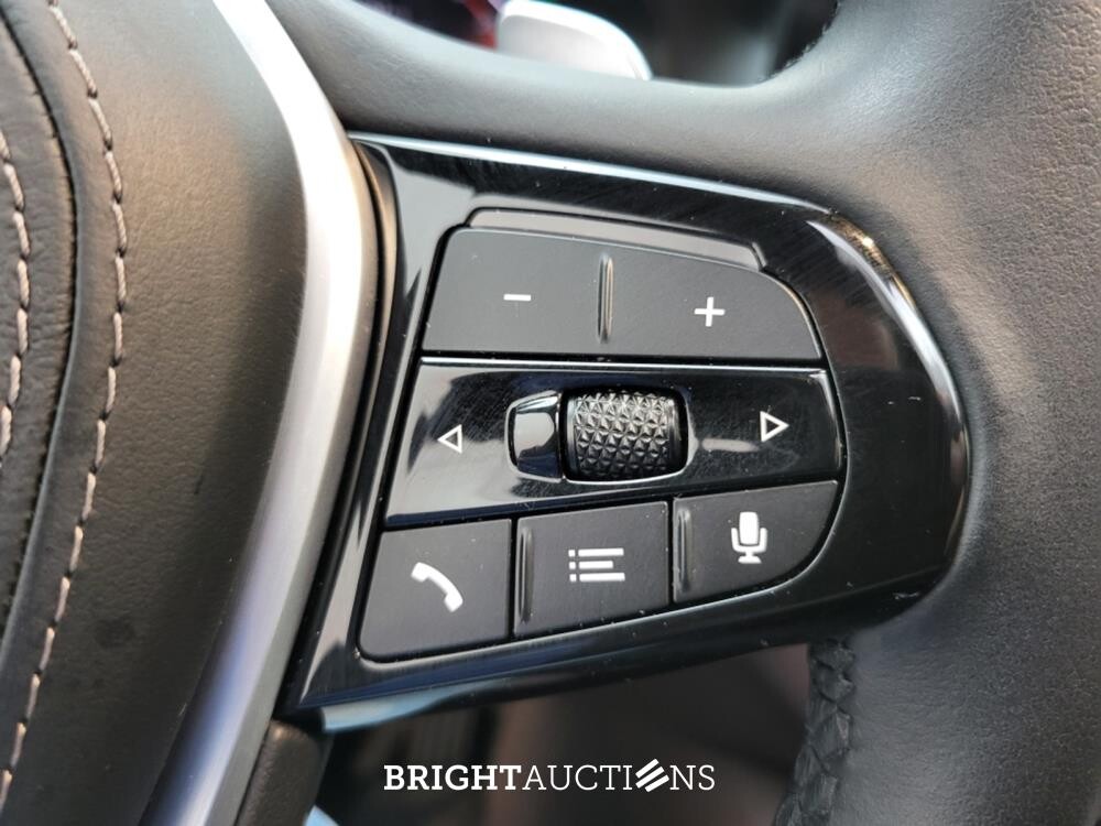 BMW 520i 5-serie Touring Business Edition Plus 184pk 2023 (Origineel-NL) 5-Serie, S-218-VX