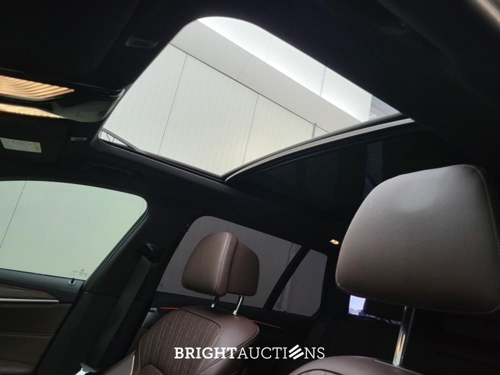 BMW 520i 5-serie Touring Business Edition Plus 184pk 2023 (Origineel-NL) 5-Serie, S-218-VX