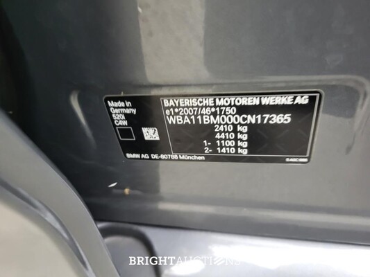BMW 520i 5-serie Touring Business Edition Plus 184pk 2023 (Origineel-NL) 5-Serie, S-218-VX