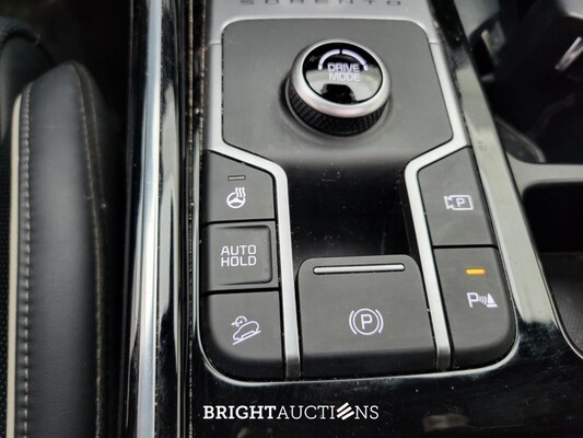 Kia Sorento Hybrid 2WD ExecutiveLine 7p 1.6 T-GDi 239pk 2022 (Origineel-NL), P-414-LL