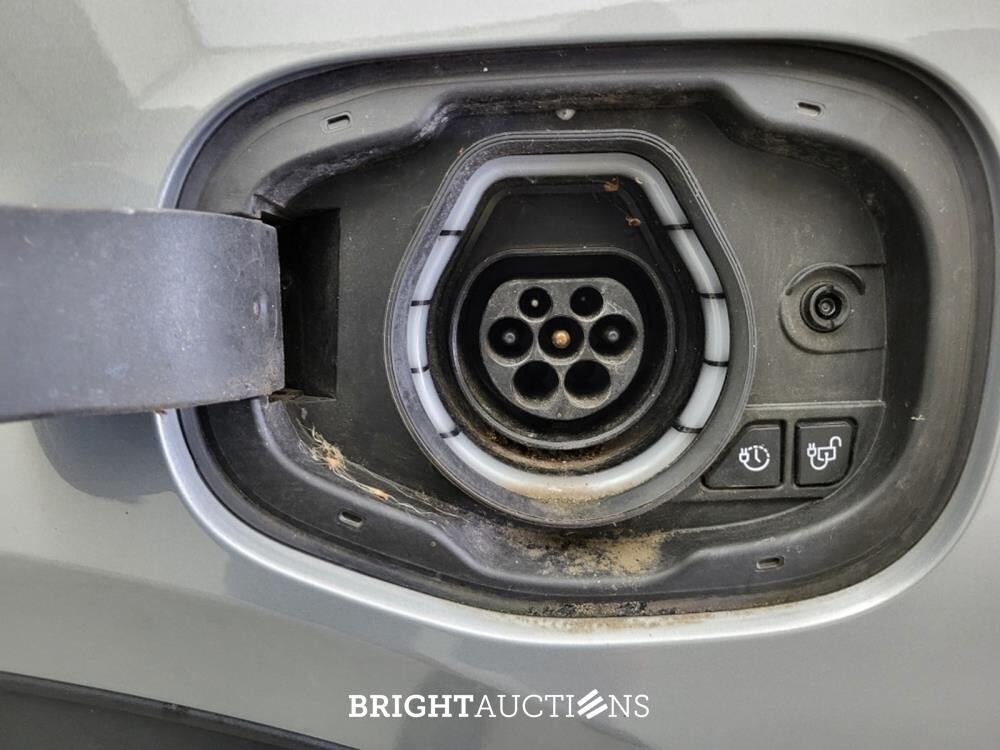 Ford Kuga PHEV Titanium 2.5 261pk 2023 (Origineel-NL), T-012-PJ